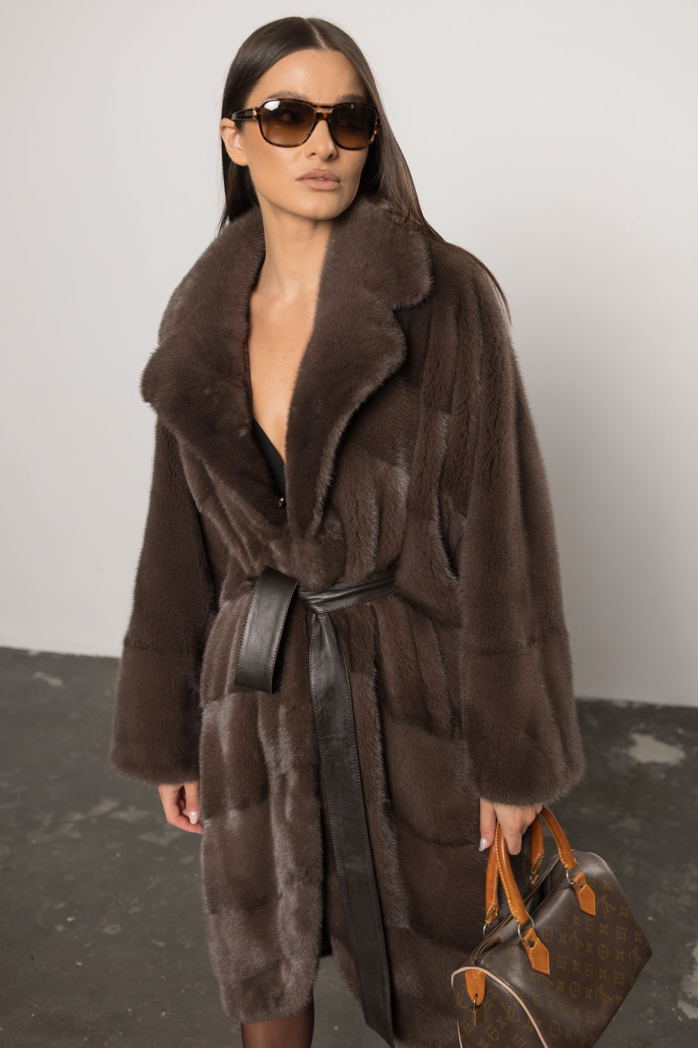 Manteau en fourrure de vison naturel NAFA, avec ceinture en cuir, chocolat 425