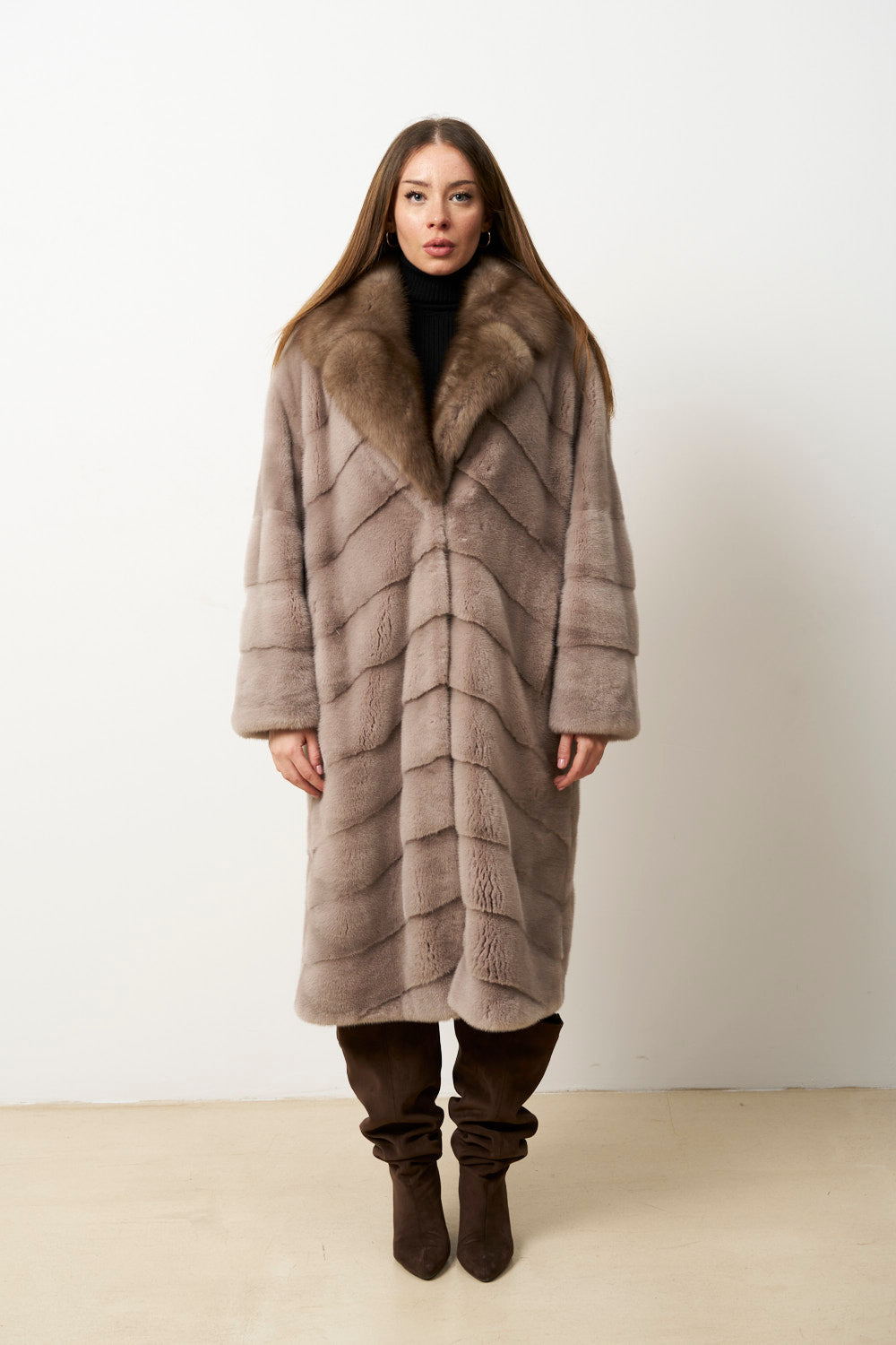 Cappotto Lungo in Pelliccia di Visone Naturale con Collo di Zibellino, Donna, Rosa Cipria, Mareus