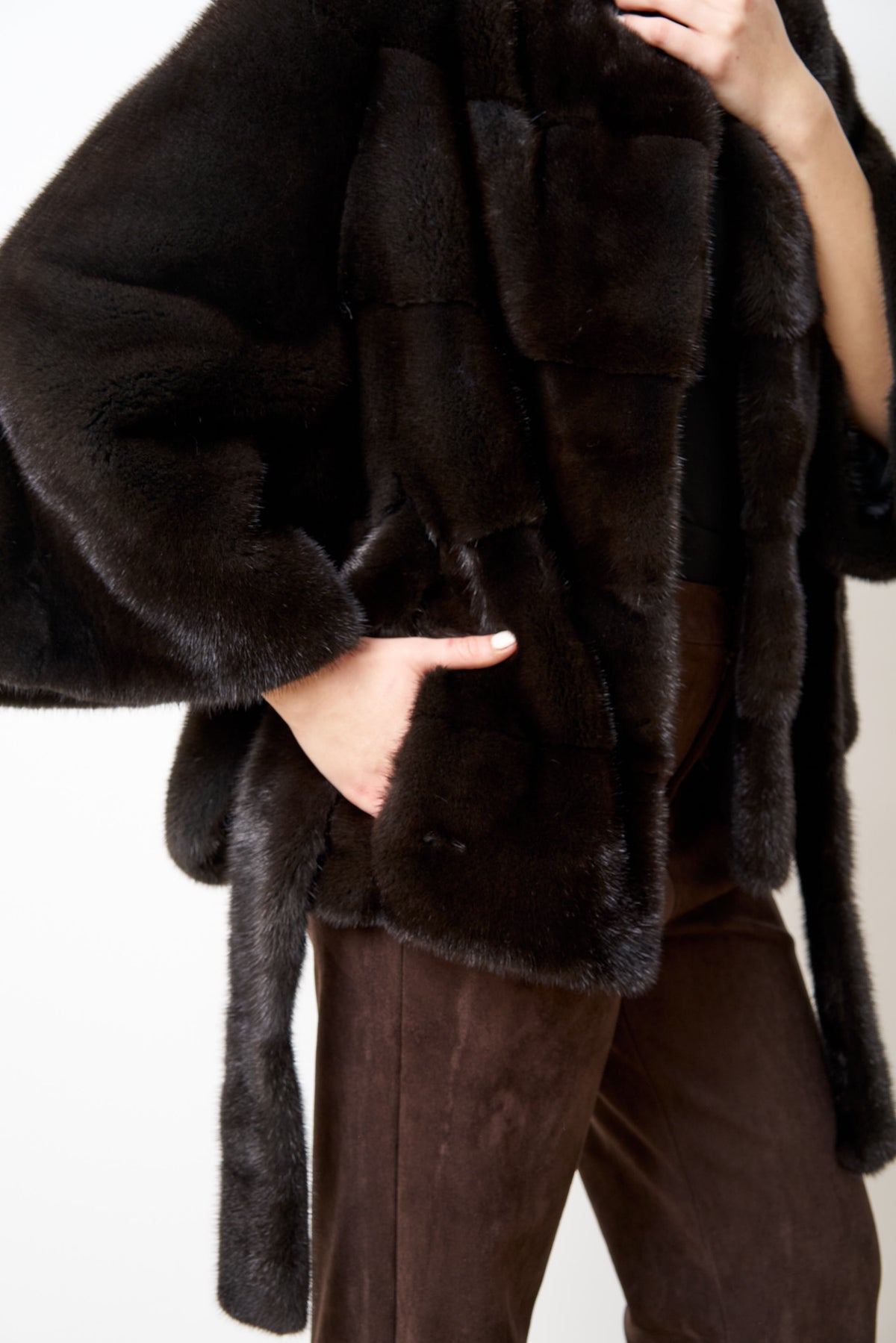 Manteau en Fourrure de Vison Naturelle avec Cordon de Serrage, Femme, Brun Olive 514