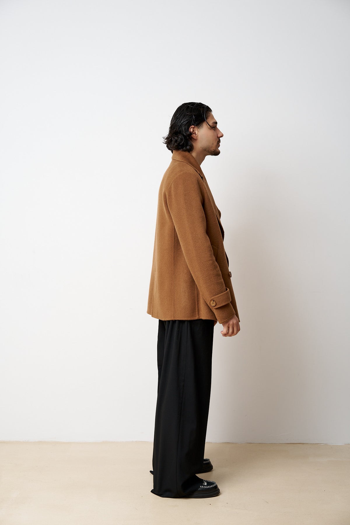 Cappotto corto in lana da uomo con collo con revers Marrone Mareus
