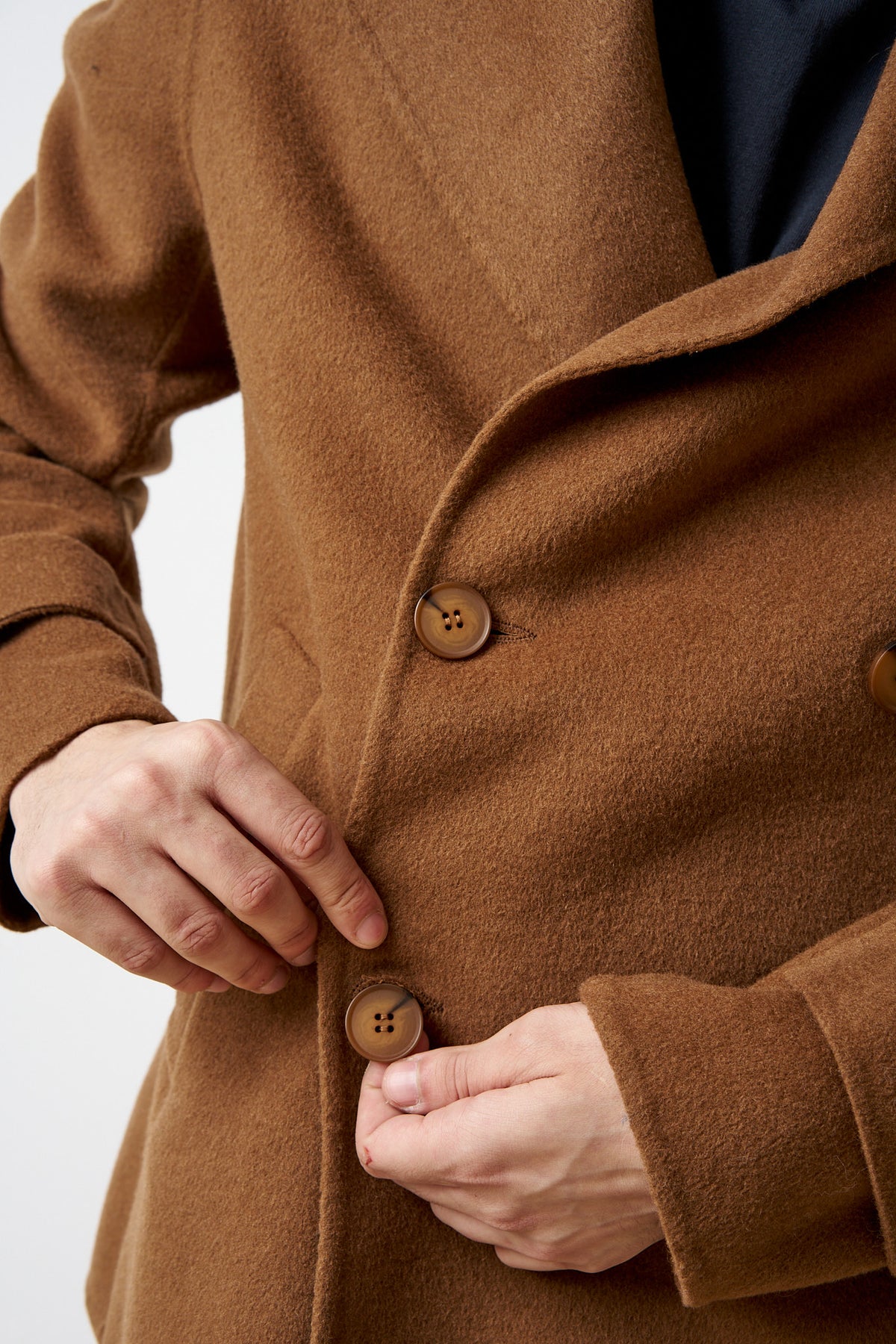 Cappotto corto in lana da uomo con collo con revers Marrone Mareus