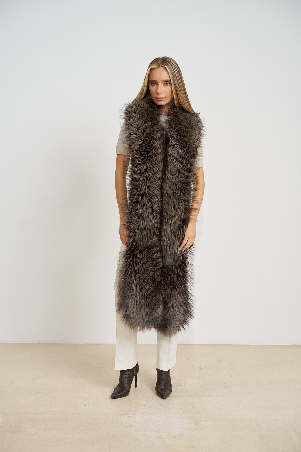 Șal Lung din Blană Naturală de Vulpe, Brown Frost 684