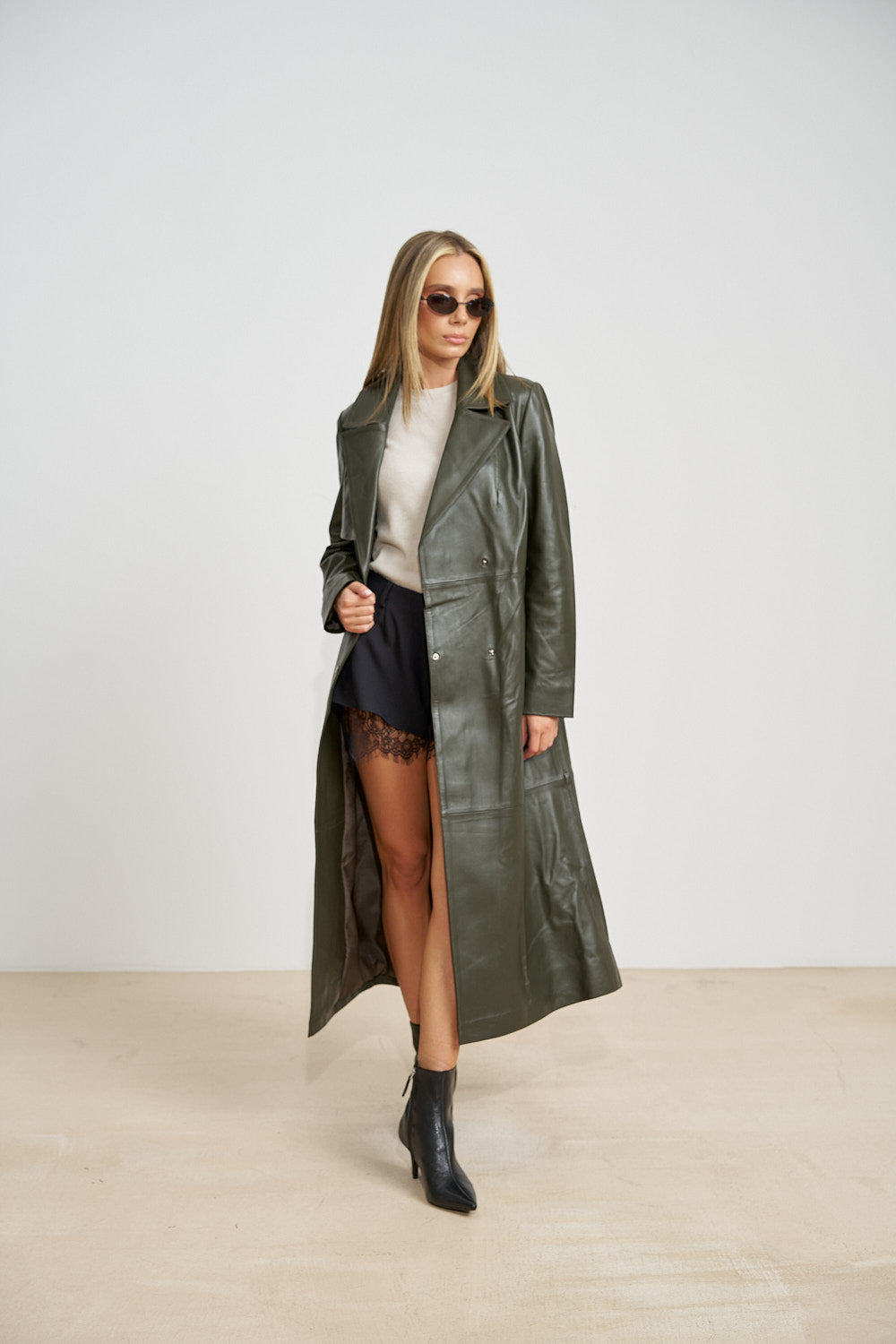 Trench Lung din Piele Naturală, cu Cordon, Olive 668