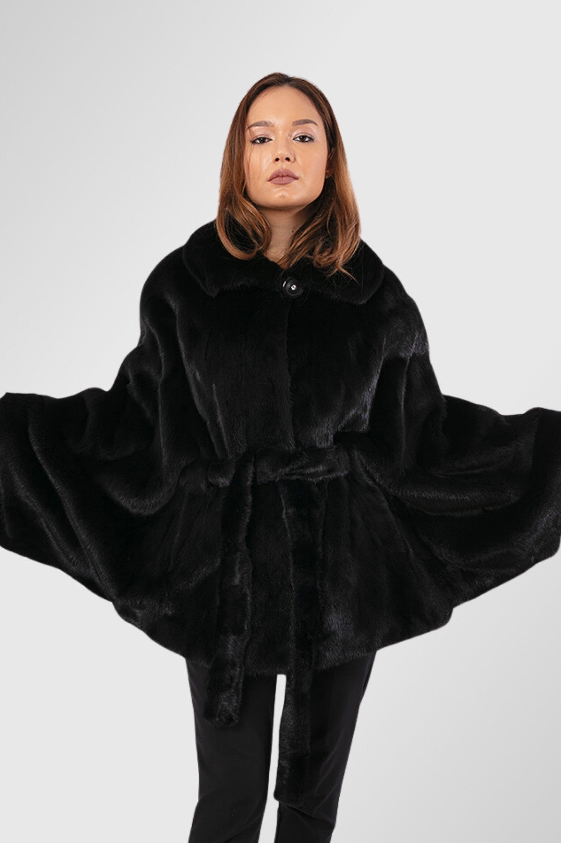 Cape en fourrure de vison naturel, femme, Diamond 64