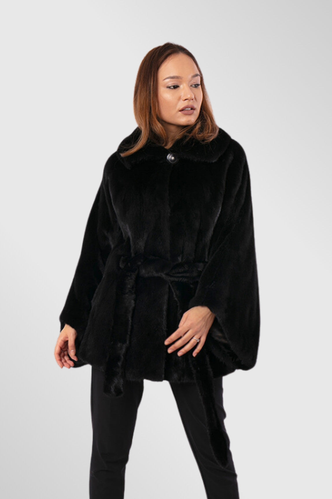 Cape en fourrure de vison naturel, femme, Diamond 64