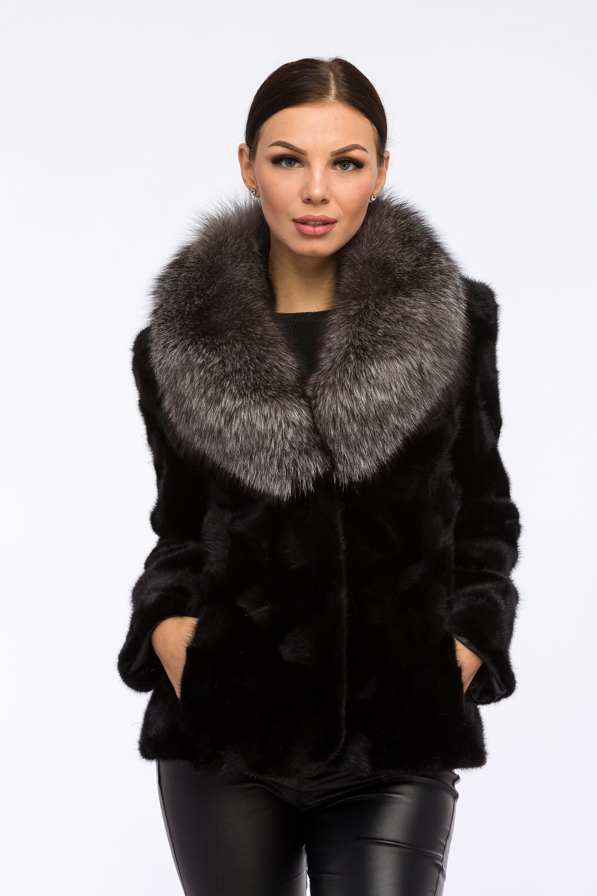 Cappotto di Pelliccia di Visone Naturale con Collo di Volpe, Donna, Ossidiana e Grey Frost 162