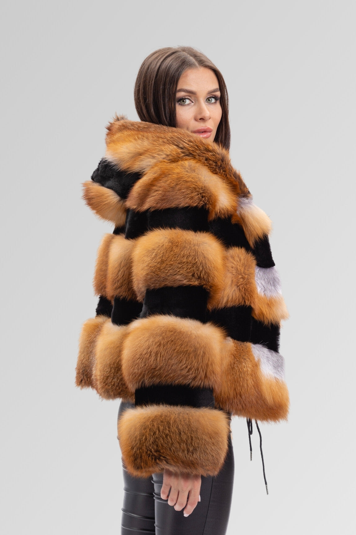 Haină din Blană Naturală de Vulpe Canadiană, cu Glugă, Brown Frost 243
