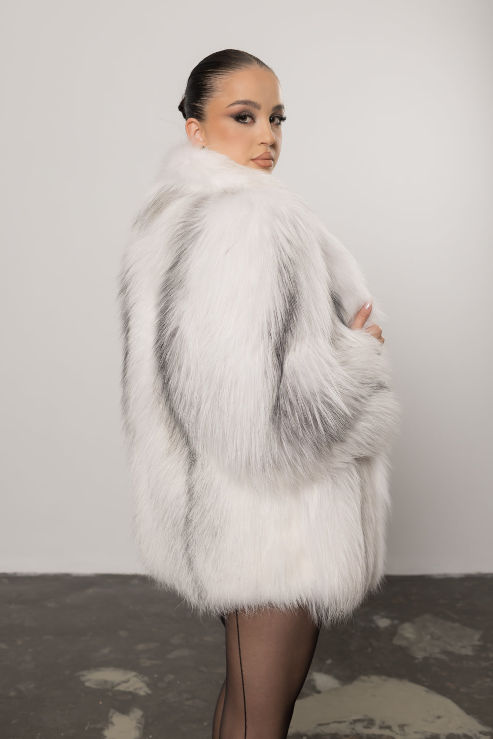 Cappotto in pelliccia naturale di volpe argentata, con collo a scialle, donna, Arctic Silver 437