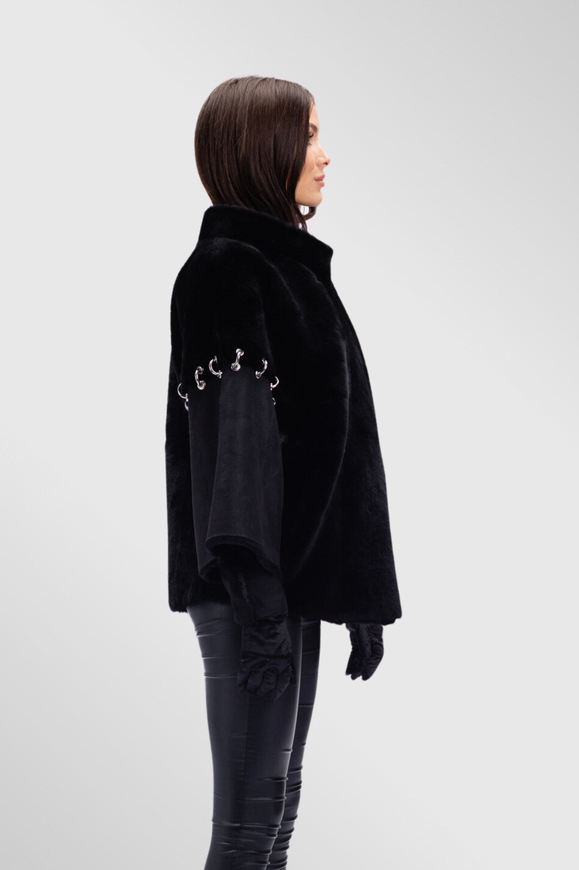Poncho aus Shearling-Leder und Naturfell, Damen, Obsidian 299