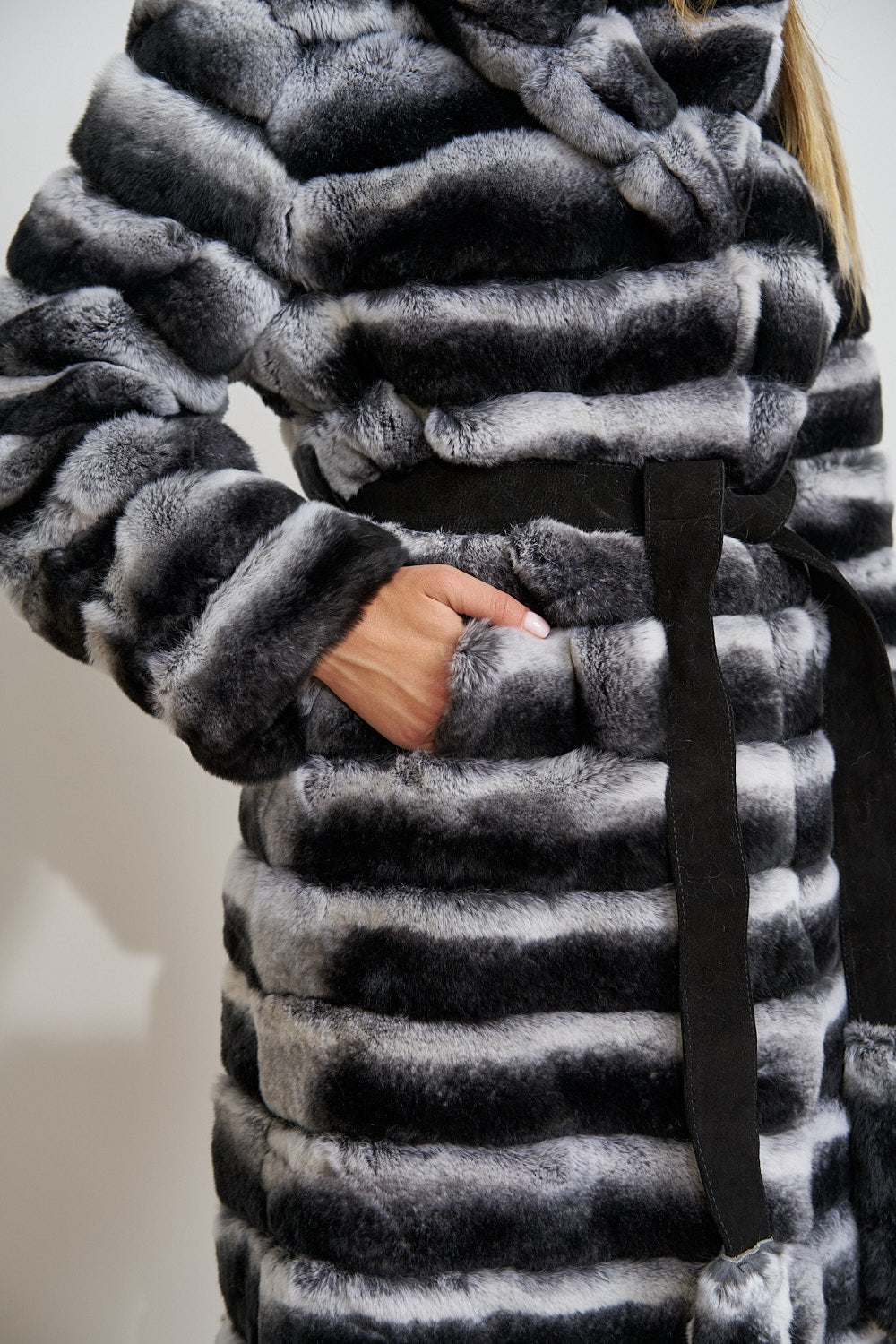 Haină Lungă din Blană Naturală de Rex Chinchilla, Transformabilă, cu Cordon, Silver Grey 699