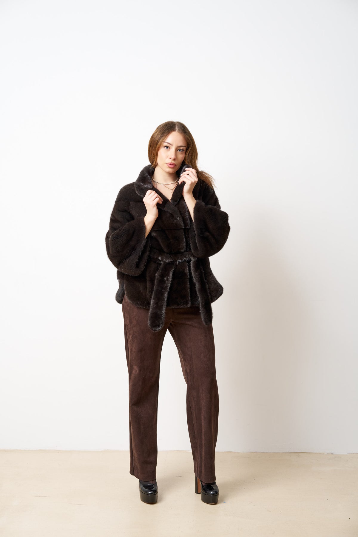 Manteau en Fourrure de Vison Naturelle avec Cordon de Serrage, Femme, Brun Olive 514