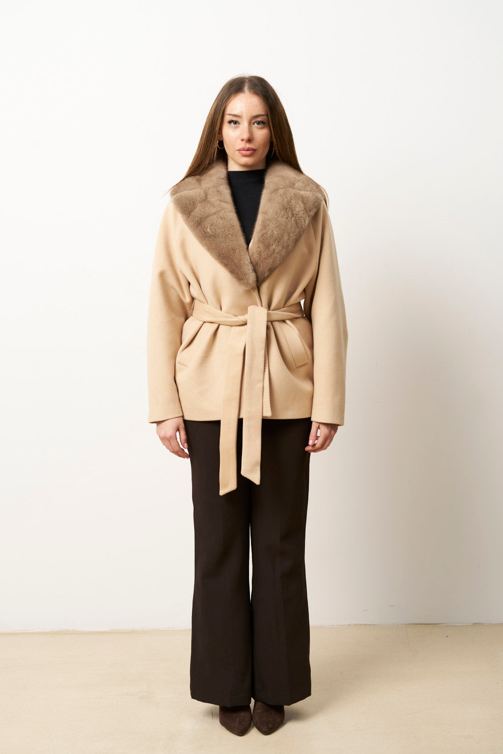 Cappotto in cashmere con collo staccabile in pelliccia di visone, Beige Pastello, Mareus