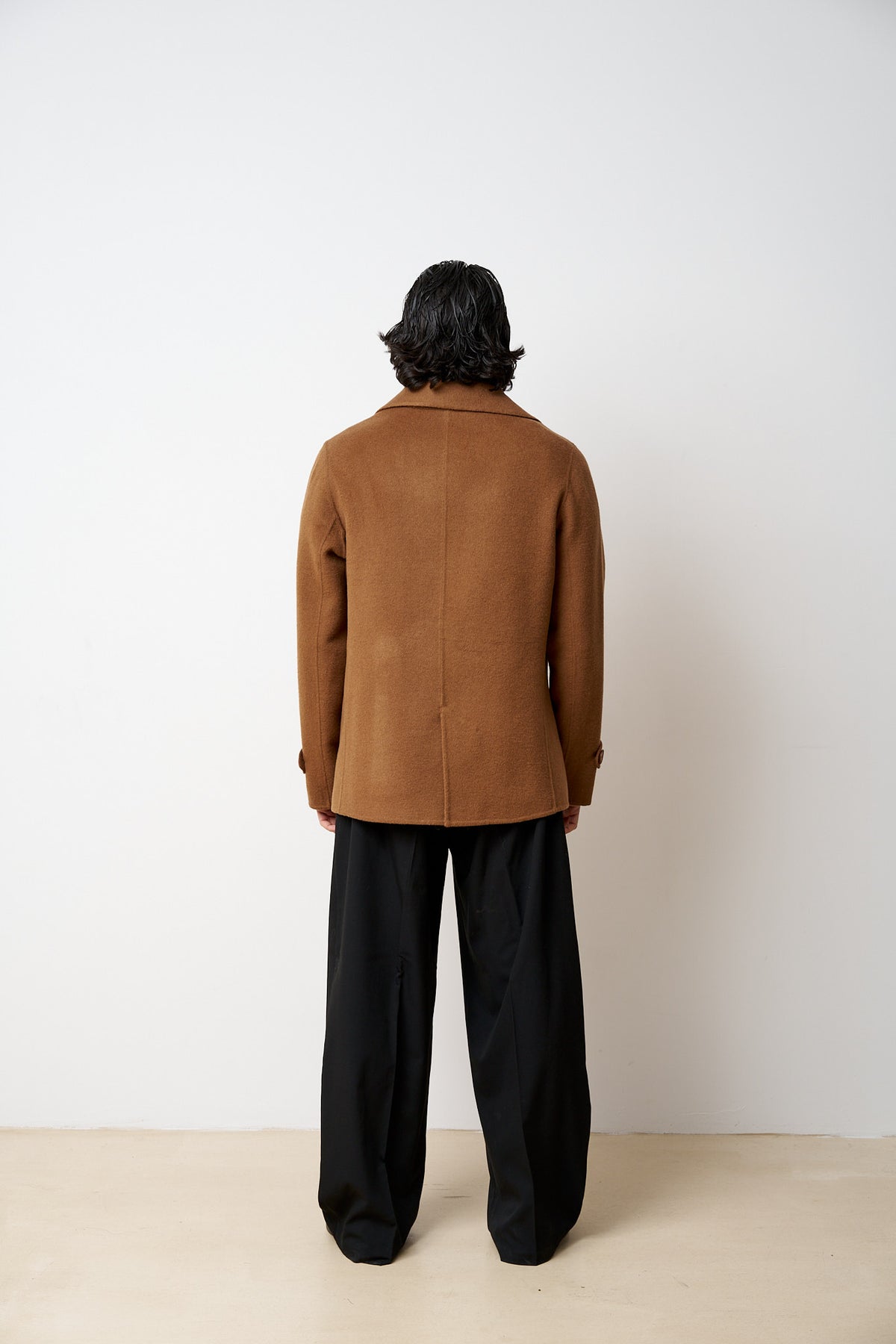 Cappotto corto in lana da uomo con collo con revers Marrone Mareus